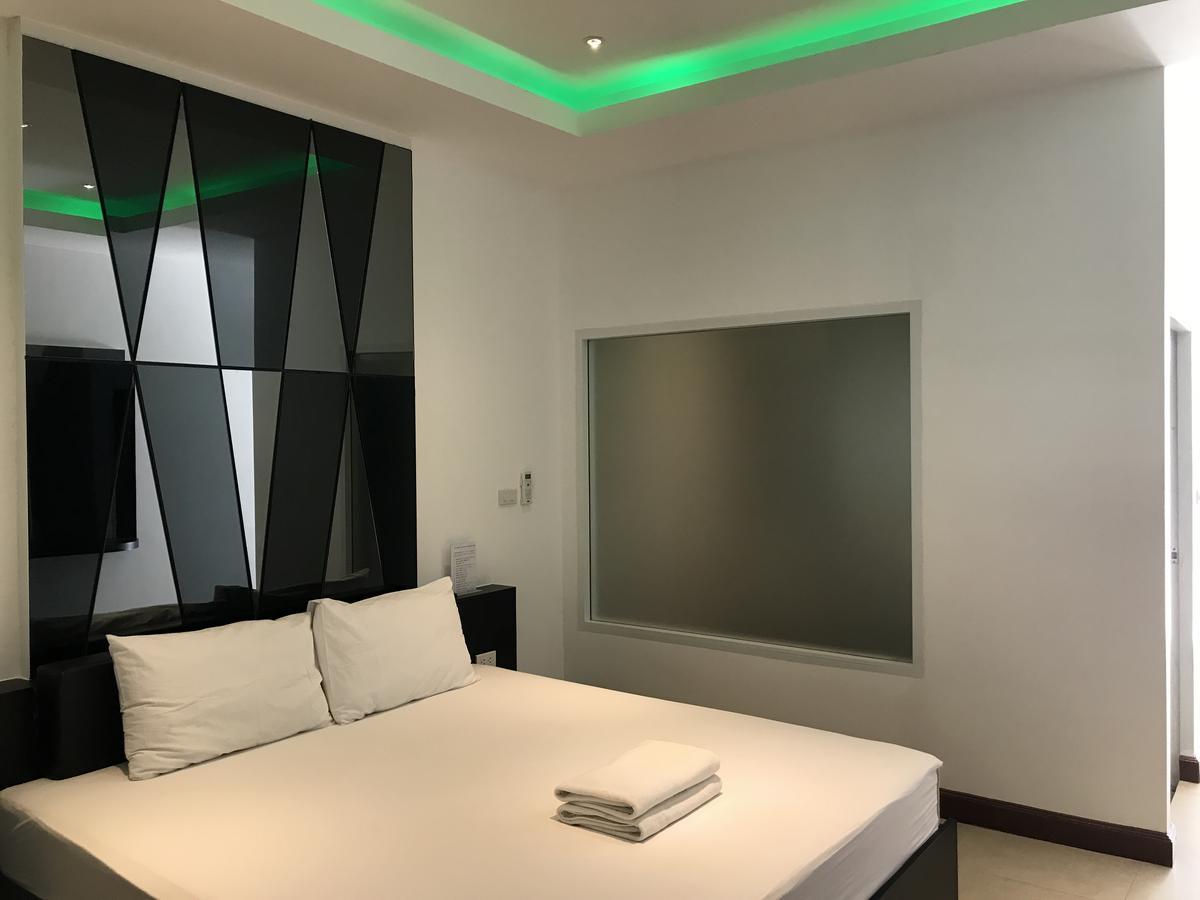 Picasso Motel Pattaya Exterior foto